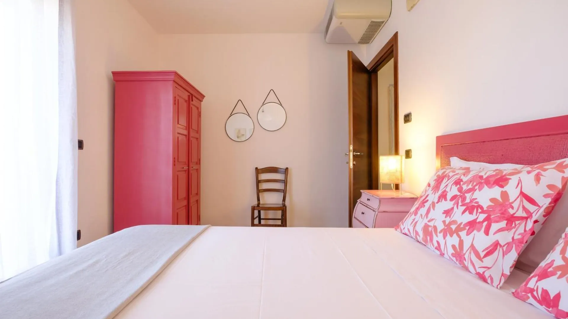 Orosei Home Holidays - Rimediu Apartment
